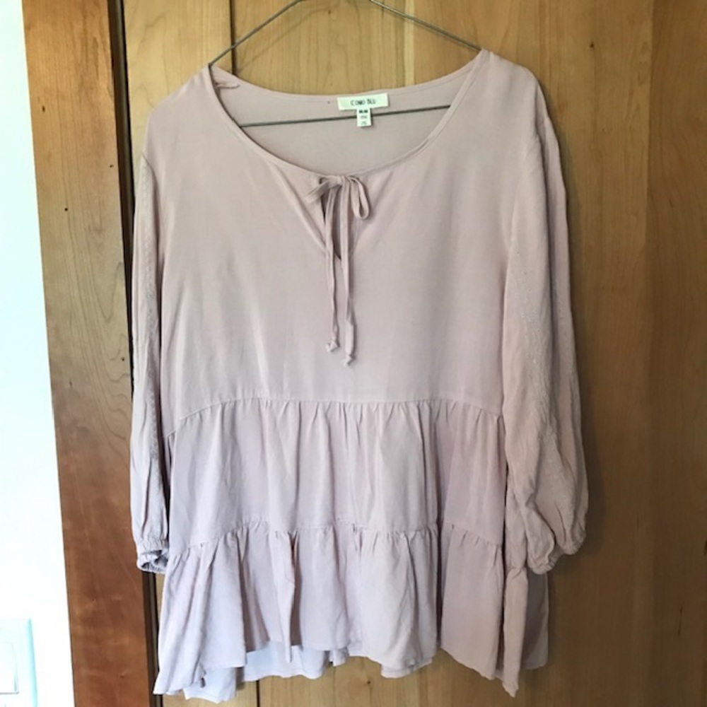 NWOT new blush layered ruffle top medium